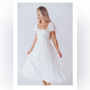 Endless Blu. August Open Back Dress in White, Size Medium